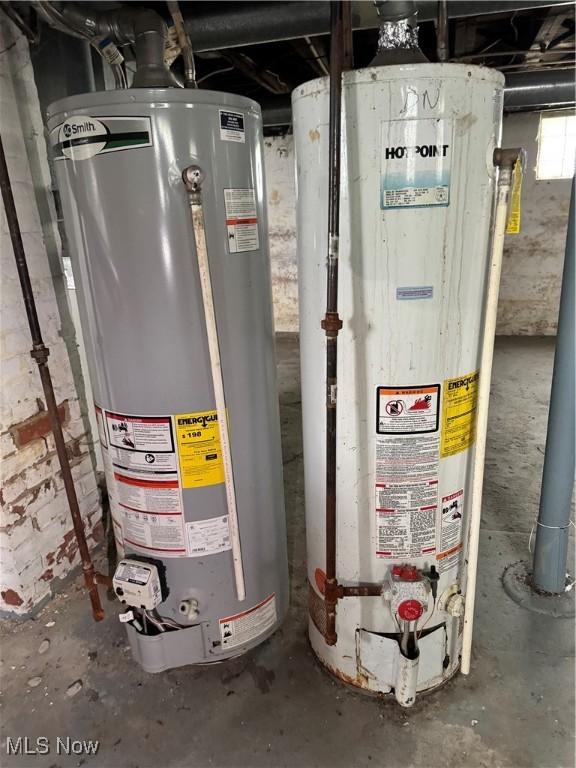 483 E 128th St, Cleveland, OH 44108 - utilities with water heater