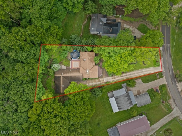 153 Cheyenne Trl, Malvern, OH 44644 - aerial overview of property's location with property boundaries highlighted