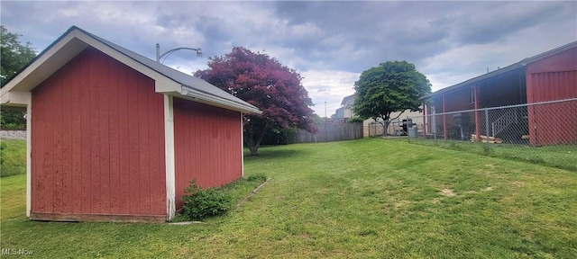 2126 Mctaggart St, Belpre, OH 45714 - view of yard
