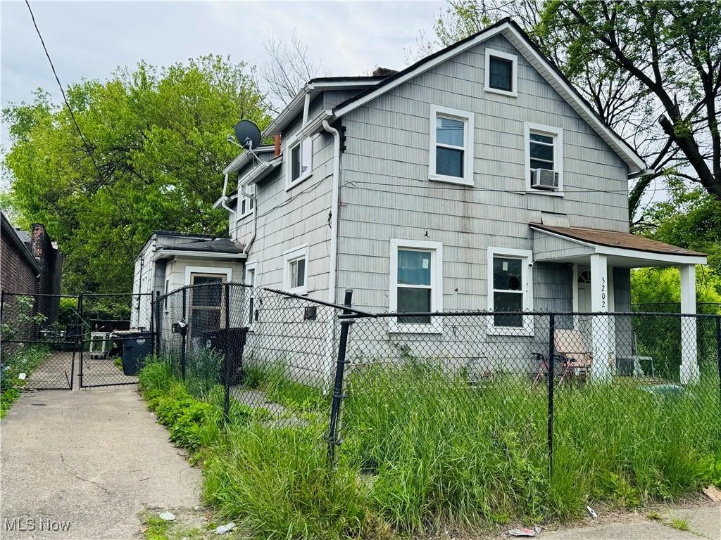 5202 Track Ave, Cleveland, OH 44127 - photo 1