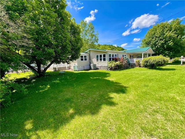 115 Rhodes Ave, Dillonvale, OH 43917 - view of green lawn