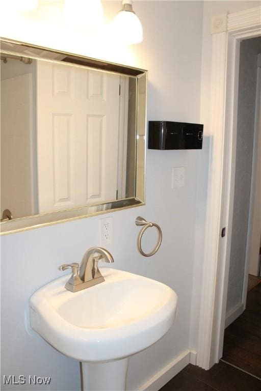 504 Williams Ave, East Liverpool, OH 43920 - bathroom with a sink