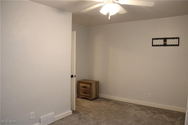 504 Williams Ave, East Liverpool, OH 43920 - carpeted empty room with ceiling fan and baseboards