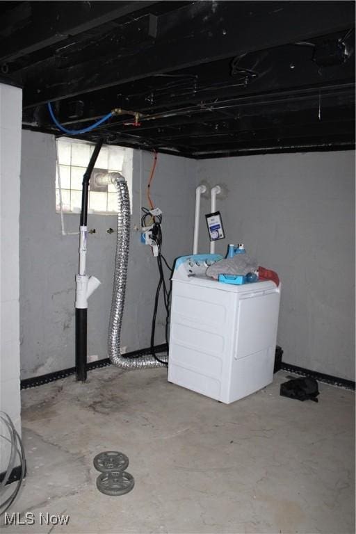 504 Williams Ave, East Liverpool, OH 43920 - below grade area with washer / dryer