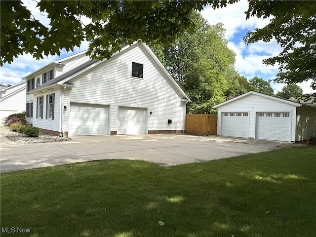 2761 Timberline Dr, Cortland, OH 44410 - view of home's exterior featuring a detached garage