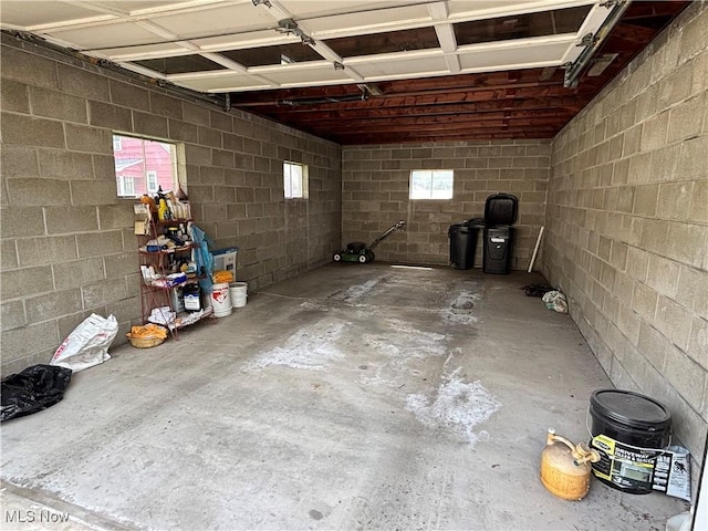 333 Heaslett Ave, Weirton, WV 26062 - view of garage