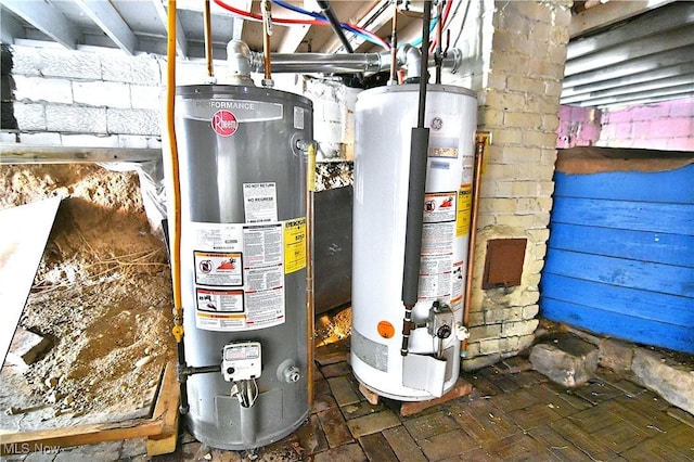 1033 Monnot Pl NW, Canton, OH 44703 - utilities featuring water heater