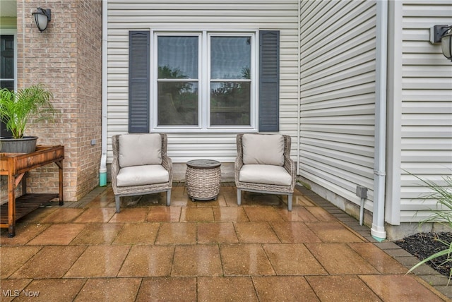 17360 Woodlawn Ct, Strongsville, OH 44149 - view of patio / terrace