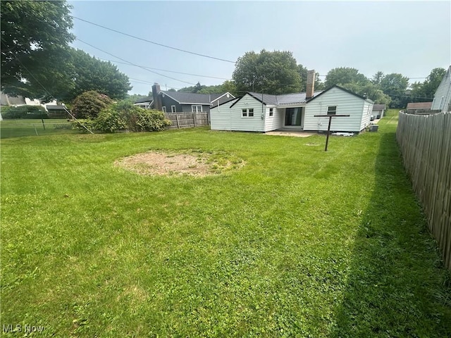 1706 Adams St, Coshocton, OH 43812 - view of yard