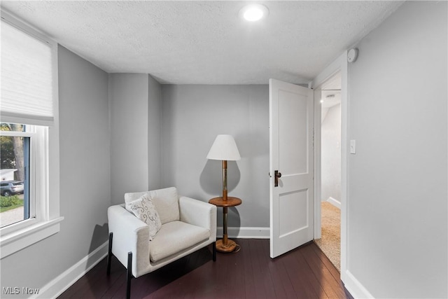 360 Woodside Ave NE, North Canton, OH 44720 - living area with baseboards, hardwood / wood-style floors, a textured ceiling, and recessed lighting