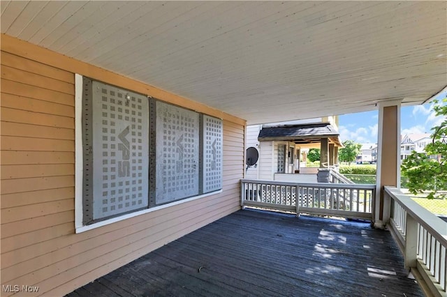 851 Paxton Rd, Cleveland, OH 44108 - view of wooden terrace