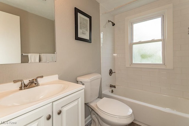 1620 S Taylor Rd, Cleveland Heights, OH 44118 - bathroom featuring toilet, vanity, and shower / bathtub combination
