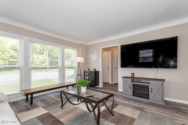 1620 S Taylor Rd, Cleveland Heights, OH 44118 - living area featuring wood finished floors and baseboards
