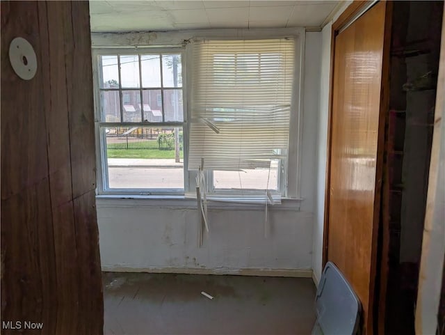 1367 Clearaire Rd, Cleveland, OH 44110 - view of empty room