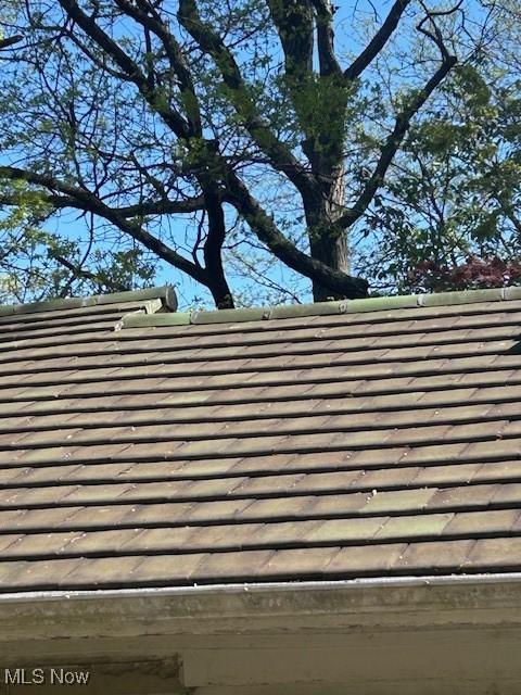1081 Carver Rd, Cleveland Heights, OH 44112 - exterior view