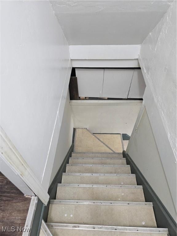 5102 Andrus Ave, North Olmsted, OH 44070 - view of stairs