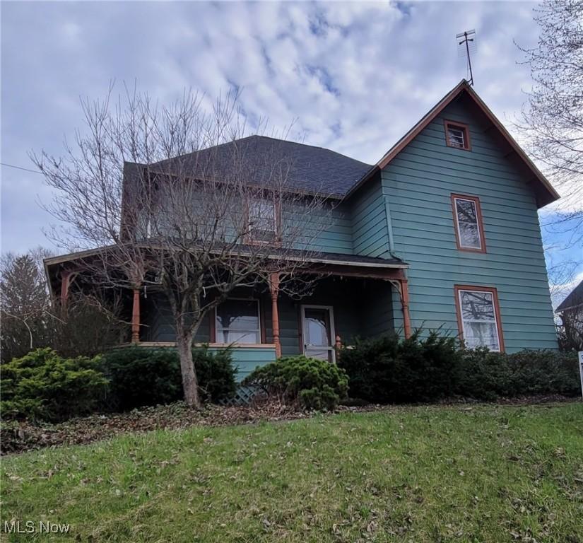 323 W Liberty, Hubbard, OH 44425 - photo 1