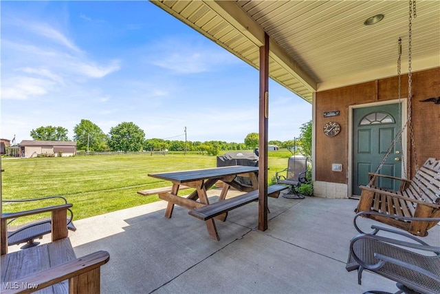 9903 Vermilion Rd, Amherst, OH 44001 - view of patio