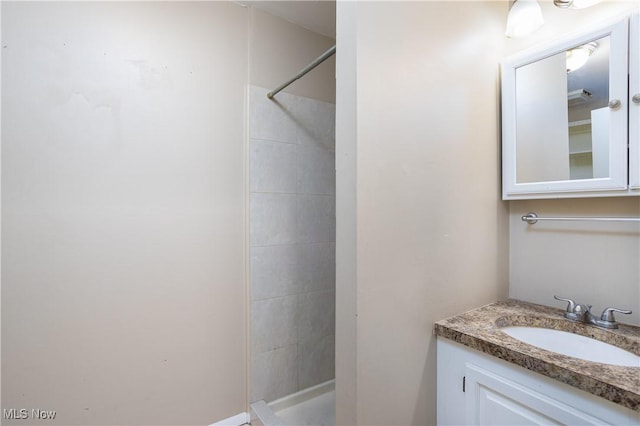 2966 Bancroft Rd, Fairlawn, OH 44333 - full bathroom with vanity and a tile shower