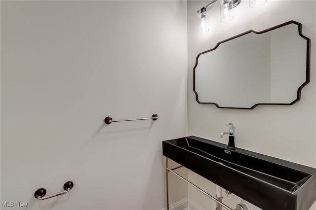 2540 Edgewood Trce, Pepper Pike, OH 44124 - bathroom with baseboards and vanity
