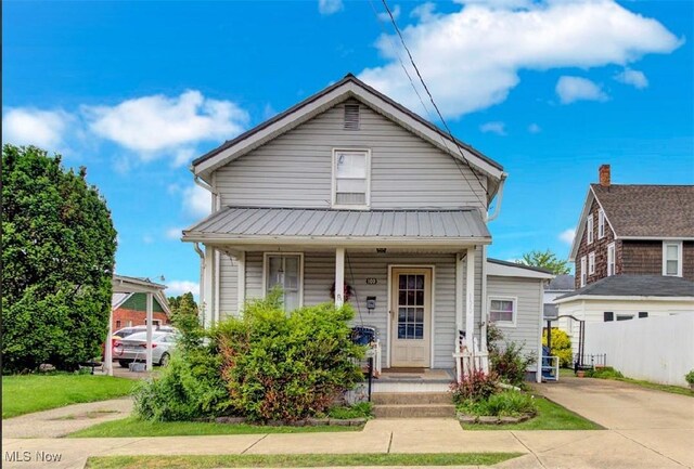100 S W St, Minerva, OH 44657