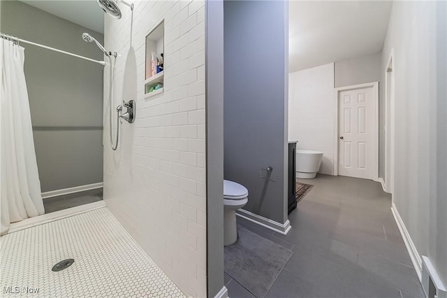 8698 Chase Dr, Chagrin Falls, OH 44023 - bathroom with toilet, a shower with curtain, tile patterned floors, and baseboards