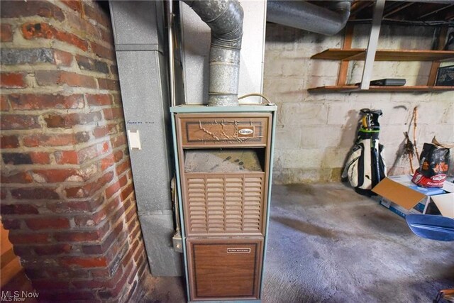3000AND2996 Kemble Ave, Coventry, OH 44319 - utilities featuring heating unit