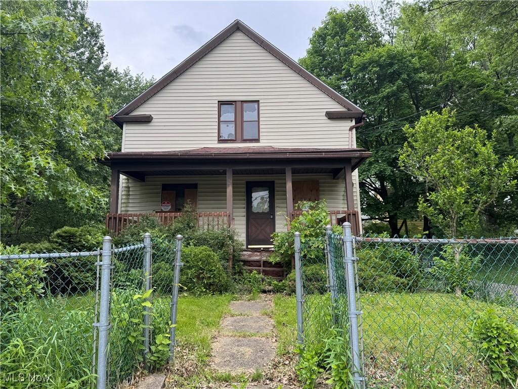 833 Sherman St, Akron, OH 44311 - photo 1