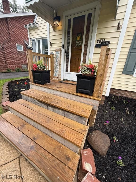 7511 Jameson Rd, Parma, OH 44129 - view of porch
