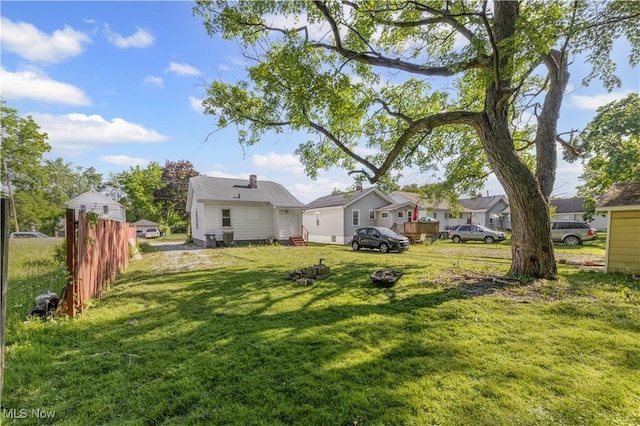 932 Cole Ave, Akron, OH 44306 - view of grassy yard featuring entry steps