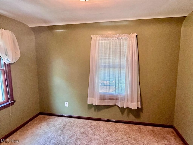 104 Sunnycliff Dr, Euclid, OH 44123 - carpeted empty room with baseboards
