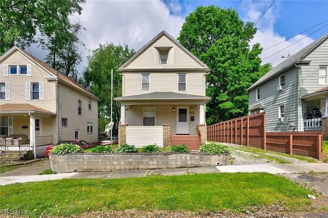 916 Kling St, Akron, OH 44311 - american foursquare style home featuring a porch