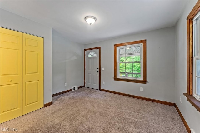 15800 Shilling Rd, Berlin Center, OH 44401 - carpeted entryway with baseboards