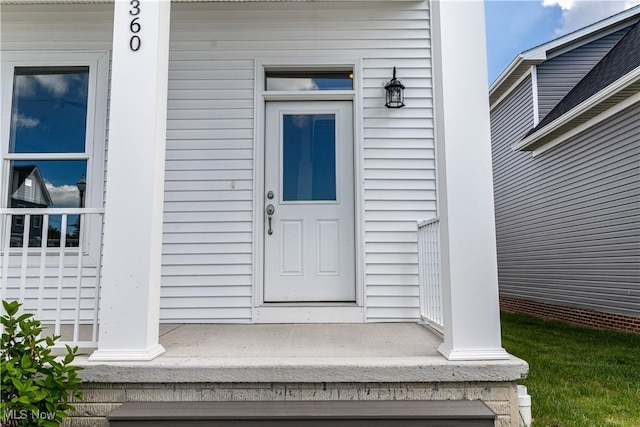 360 Bascule Dr, Lorain, OH 44052 - property entrance