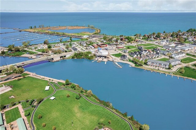 360 Bascule Dr, Lorain, OH 44052 - view of property location with a large body of water