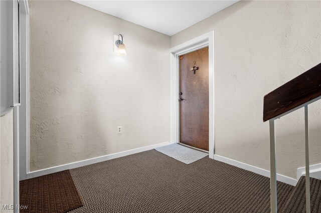 6290 Greenwood Pkwy Unit 402, Northfield, OH 44067 - view of doorway to property