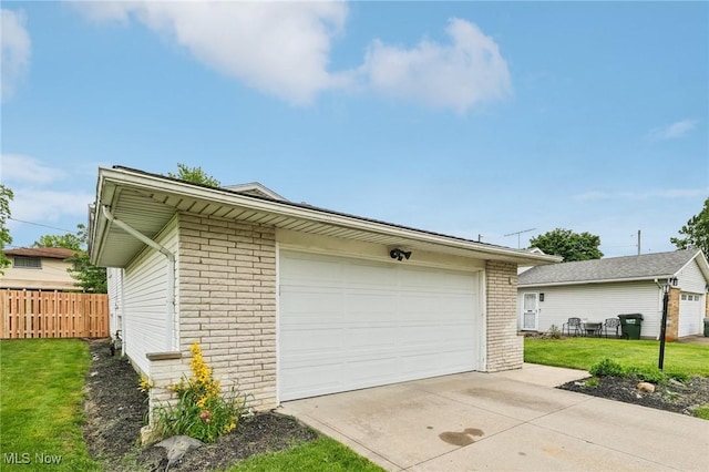 5667 Lori Dr, Bedford Heights, OH 44146 - photo 3