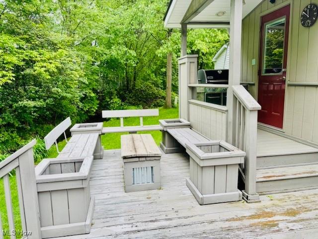 147 Northgate Dr NE, Warren, OH 44484 - wooden deck featuring area for grilling