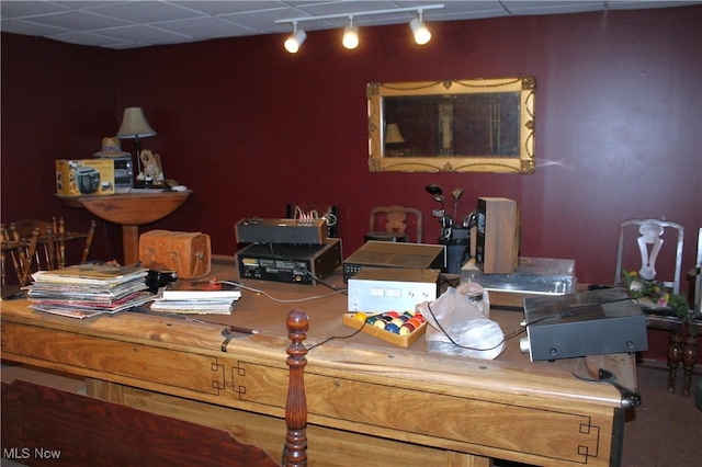 635 N Hametown Rd, Akron, OH 44333 - home office with rail lighting