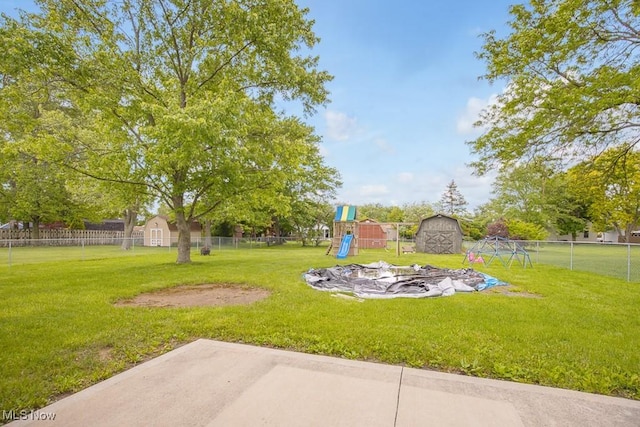 8319 Lorraine Dr, Strongsville, OH 44149 - photo 22
