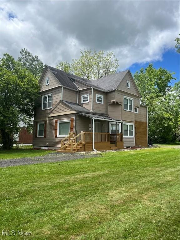 1264 Diagonal Rd, Akron, OH 44307 - view of front of property featuring a front lawn