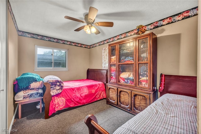 1654 Vicgross Ave, Akron, OH 44310 - carpeted bedroom featuring a ceiling fan