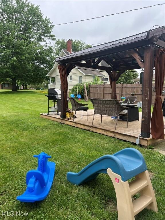 724 8th St, Struthers, OH 44471 - view of jungle gym featuring a deck and a gazebo