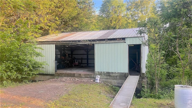 5981 Westfall St SE, Waynesburg, OH 44688 - view of pole building