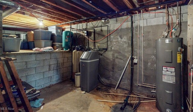 16000 Louisville St, Homeworth, OH 44634 - unfinished below grade area with water heater and a water softener