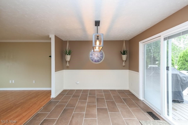 726 N Fork Way, Brunswick Hills, OH 44212 - unfurnished room with wainscoting and ornamental molding