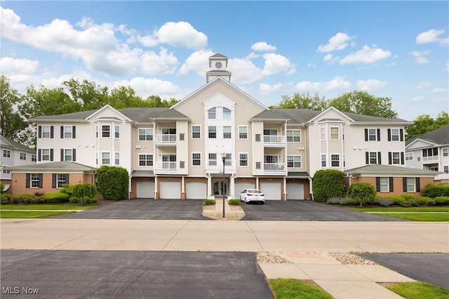 610 Aqua Marine Blvd, Avon Lake, OH 44012 - photo 1