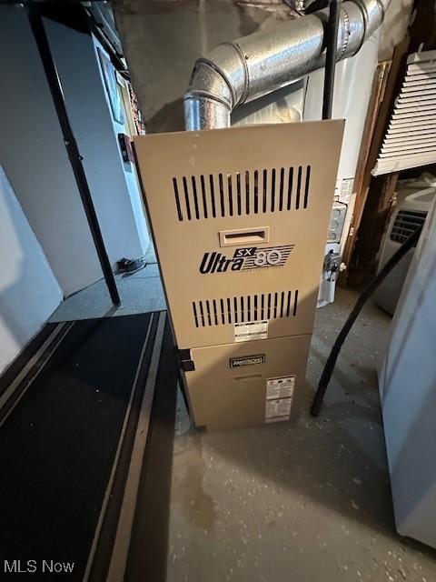 9705 Marah Ave, Cleveland, OH 44104 - utilities featuring heating unit