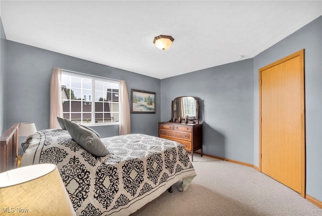 808 Doty Dr, Wadsworth, OH 44281 - carpeted bedroom featuring baseboards