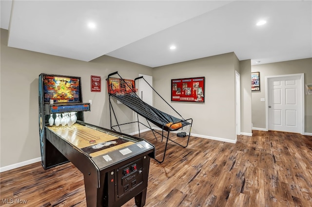 7834 Hunting Lake Dr, Concord, OH 44077 - playroom with baseboards, wood finished floors, and recessed lighting